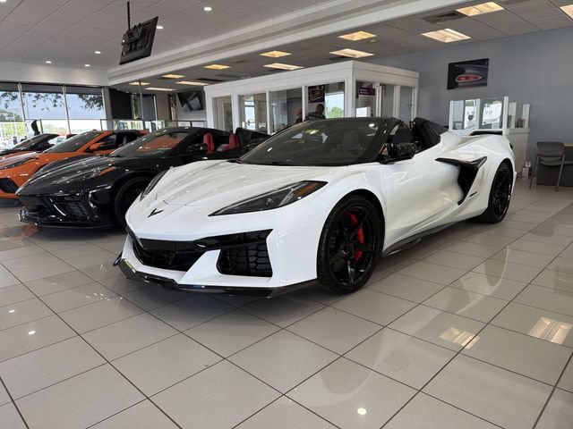 Certified 2025 Chevrolet Corvette E-Ray AWD/4WD image 29