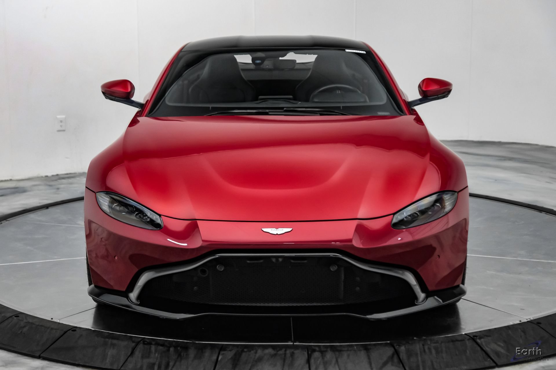 Used 2019 Aston Martin V8 Vantage Coupe RWD image 35