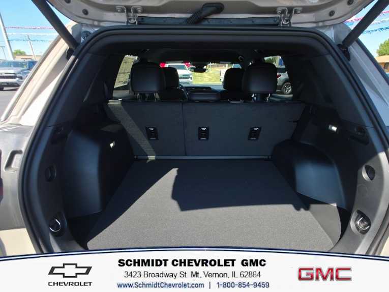 New 2027 GMC Terrain Elevation w/ Elevation Premium Package AWD/4WD image 9