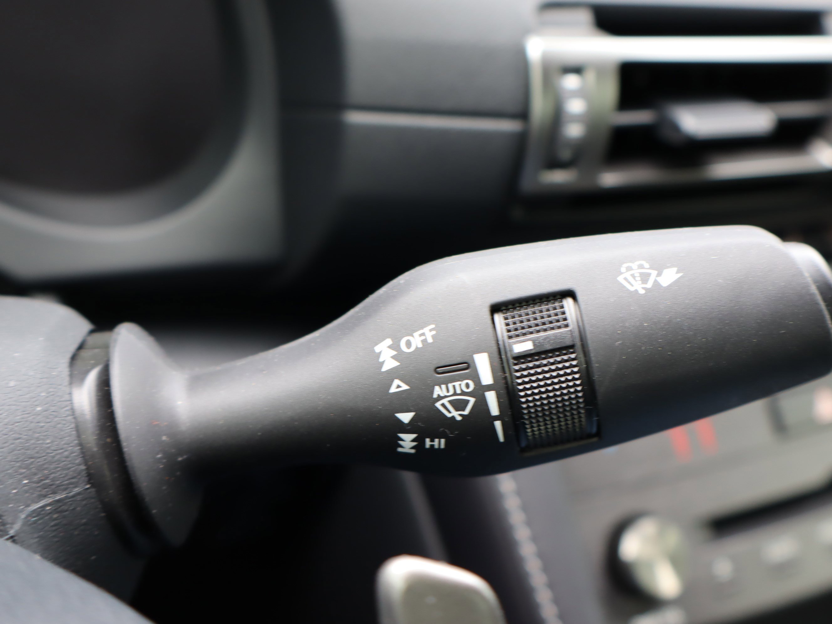 Used 2025 Lexus RC 350 F Sport w/ Navigation Package image 21