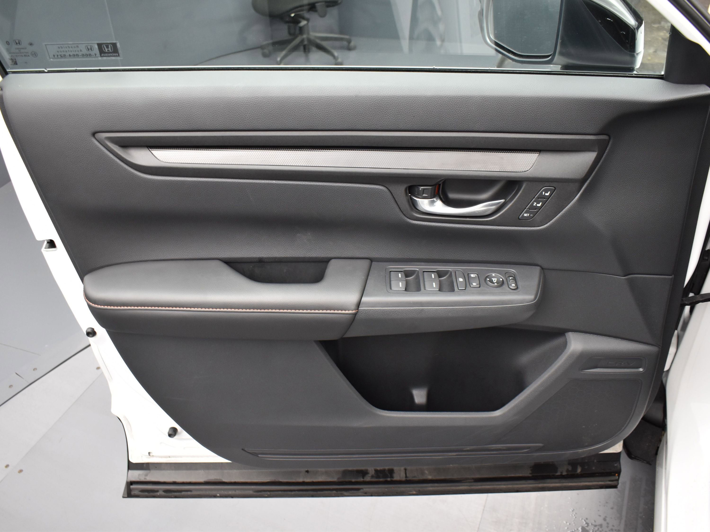 Used 2025 Honda CR-V Sport-L image 10