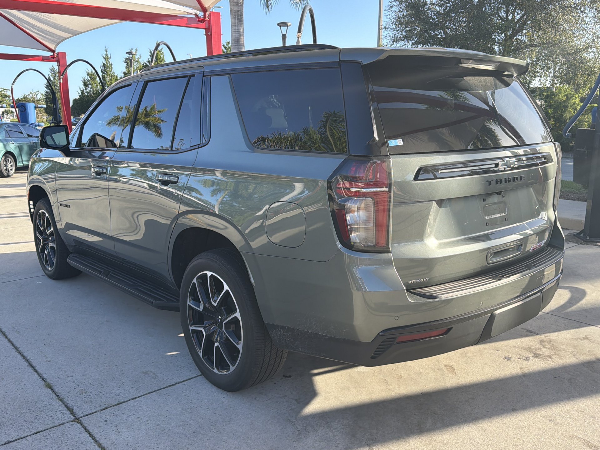 Used 2024 Chevrolet Tahoe RST w/ Luxury Package RWD image 5