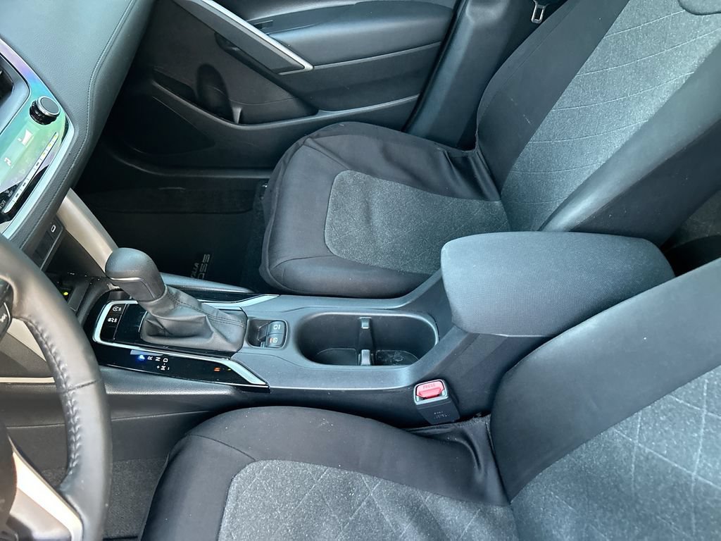Used 2024 Toyota Corolla Cross LE FWD image 28