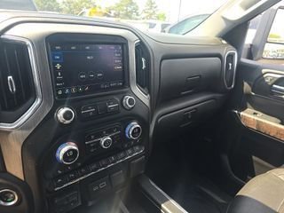 Used 2020 GMC Sierra 1500 Denali w/ Denali Ultimate Package AWD/4WD image 8