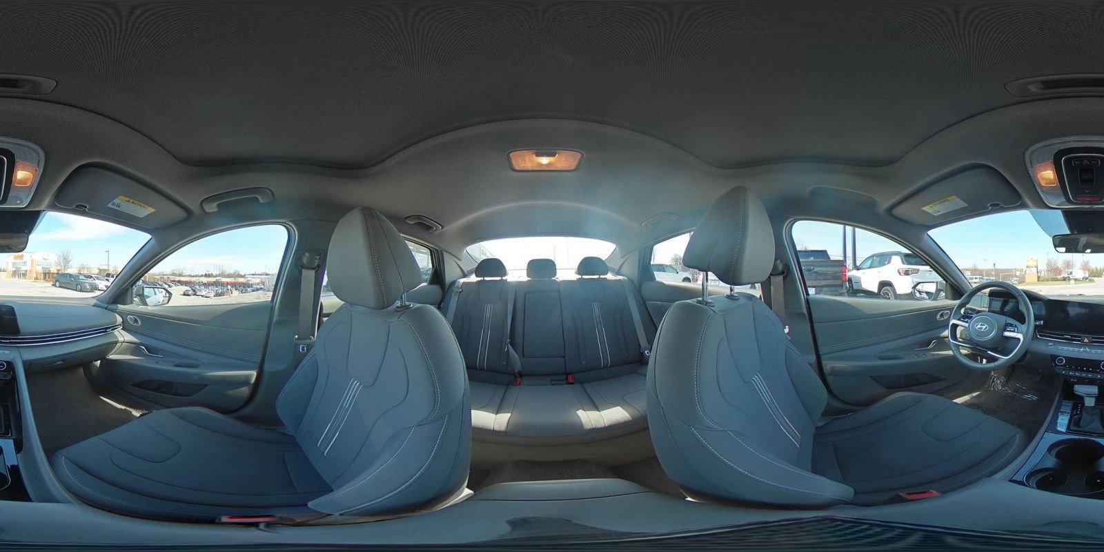 Used 2025 Hyundai Elantra SEL image 41