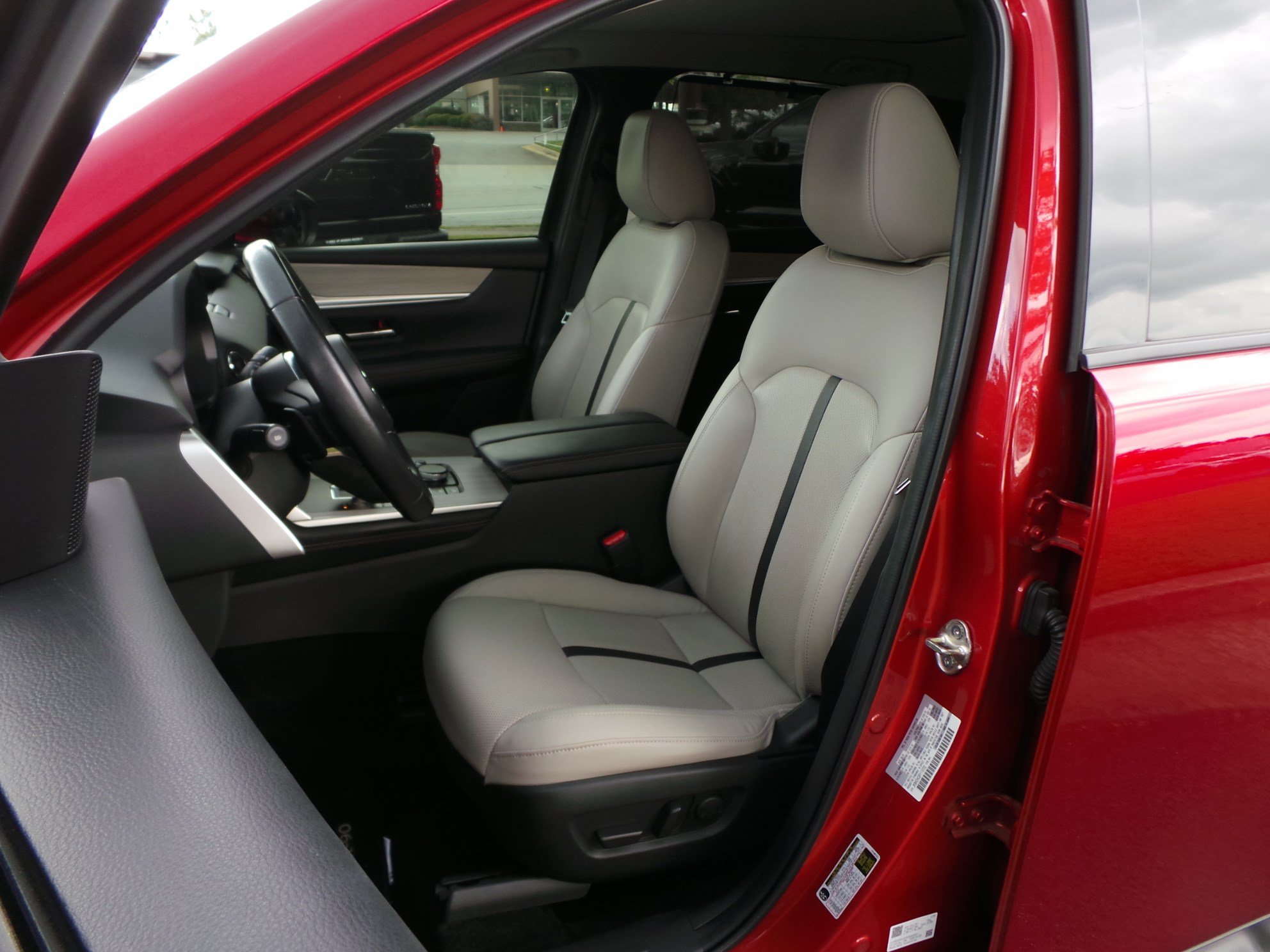 Certified 2024 MAZDA CX-90 3.3 Turbo w/ Premium Package AWD/4WD image 8