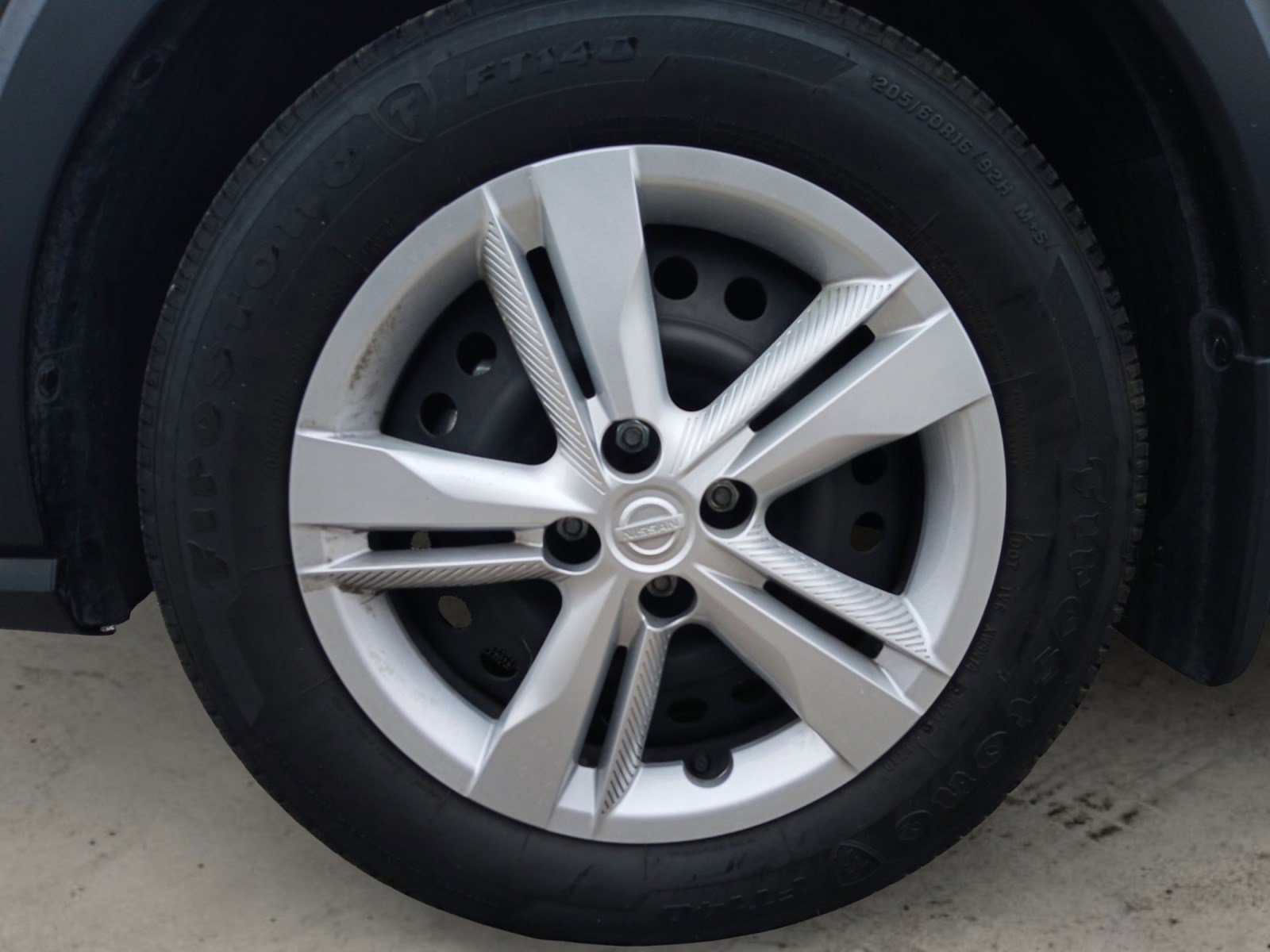 Used 2024 Nissan Kicks S image 14