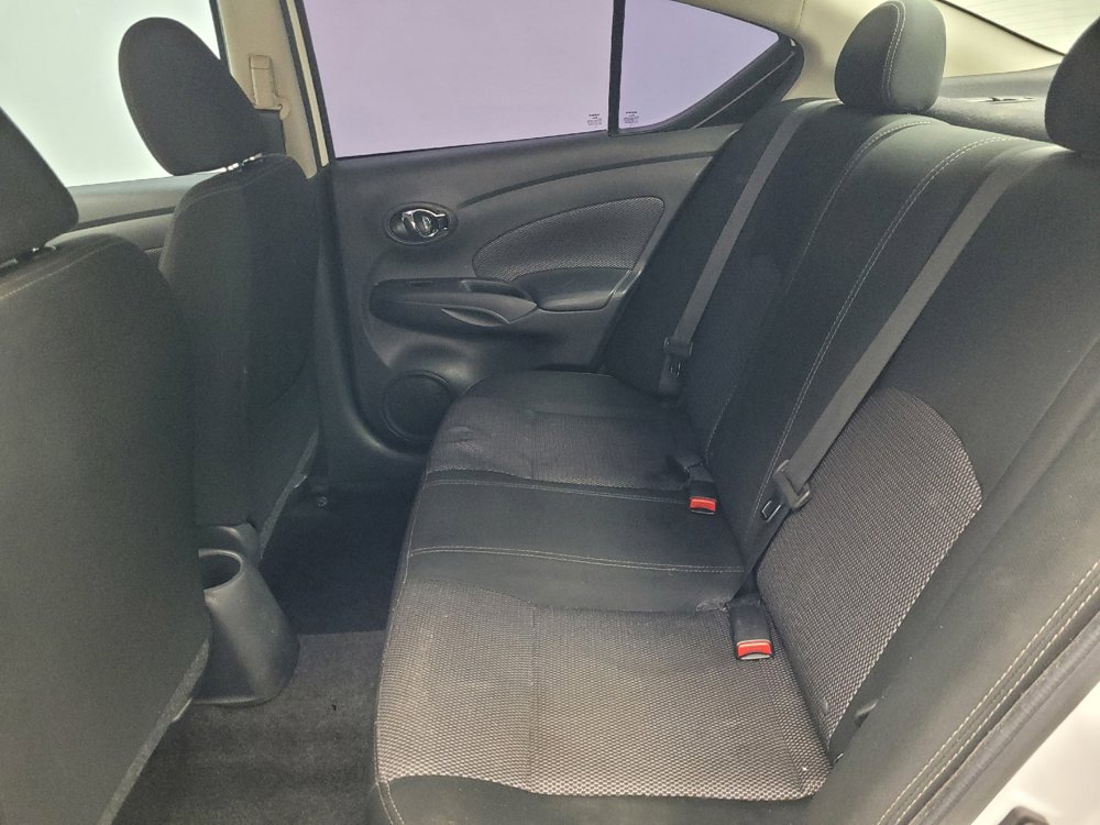 Used 2019 Nissan Versa SV FWD image 18