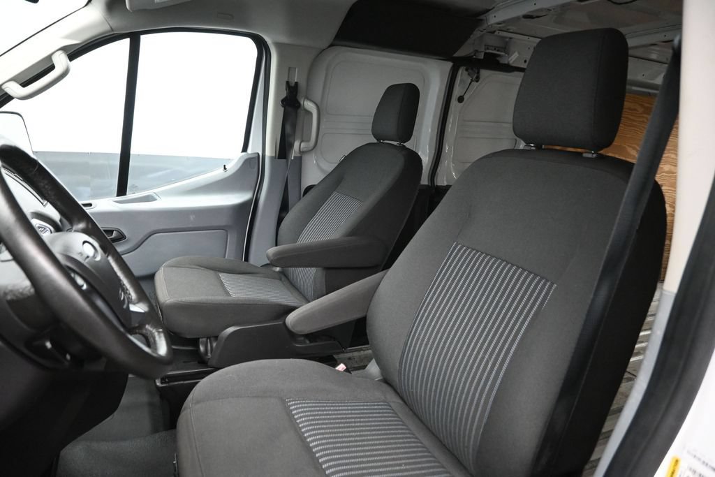 Used 2017 Ford Transit 150 130 Low Roof RWD image 22