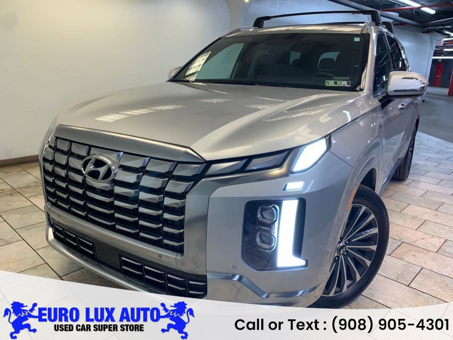 Used 2025 Hyundai Palisade Calligraphy image 1