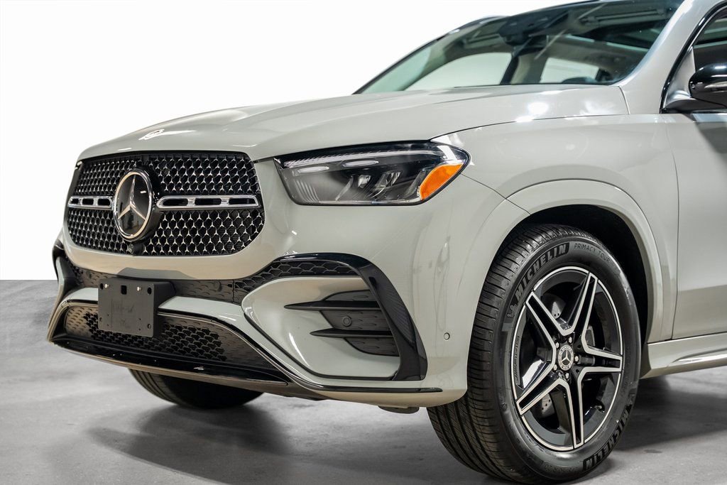 Used 2024 Mercedes-Benz GLE 350 4MATIC w/ AMG Line Exterior image 11