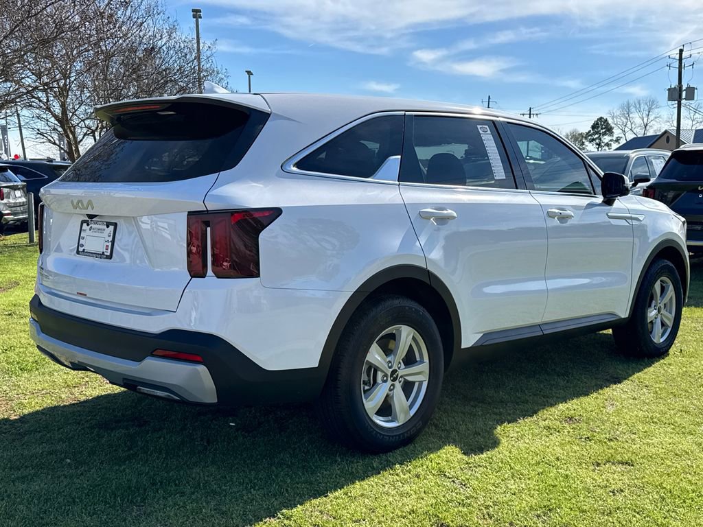New 2026 Kia Sorento LX image 3