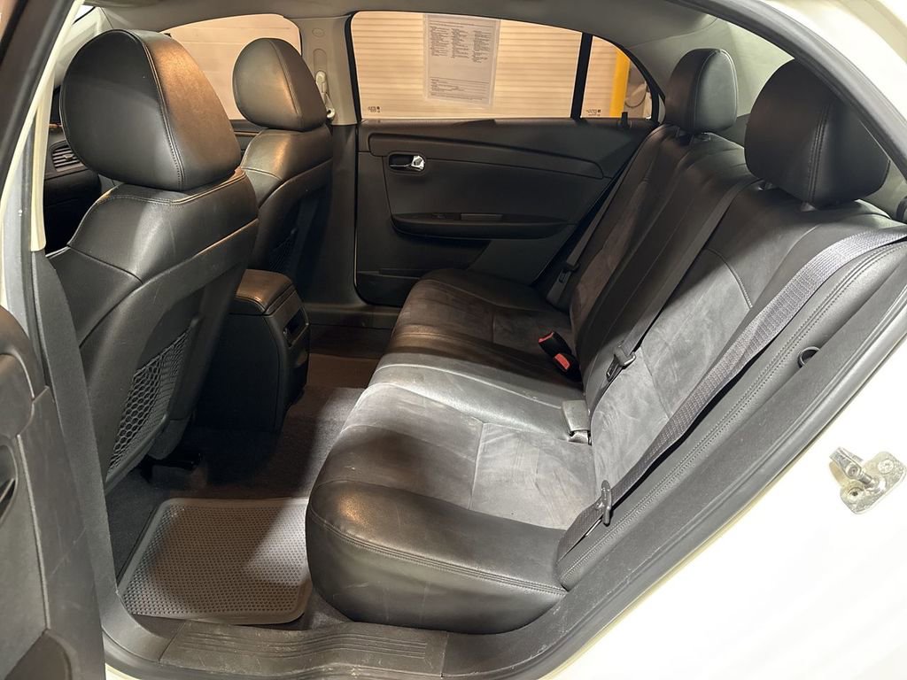 Used 2011 Chevrolet Malibu LT image 22