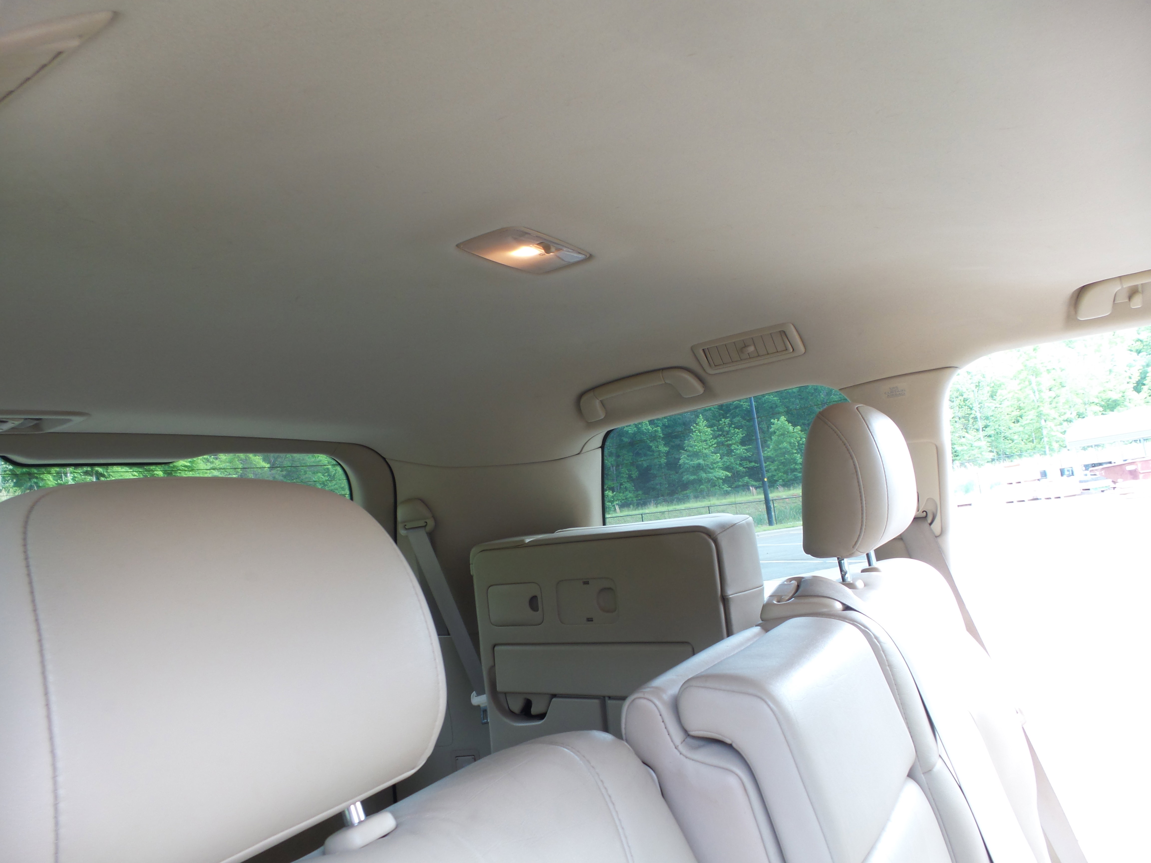 Used 2011 Lexus LX 570 4WD image 49