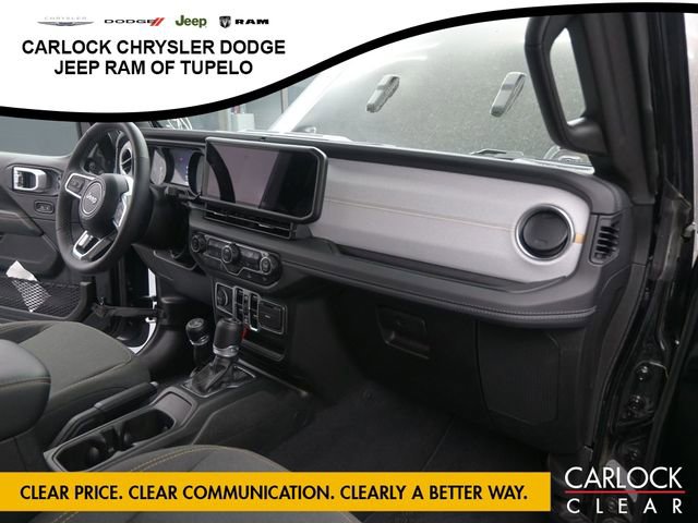 Used 2025 Jeep Wrangler Sahara image 37