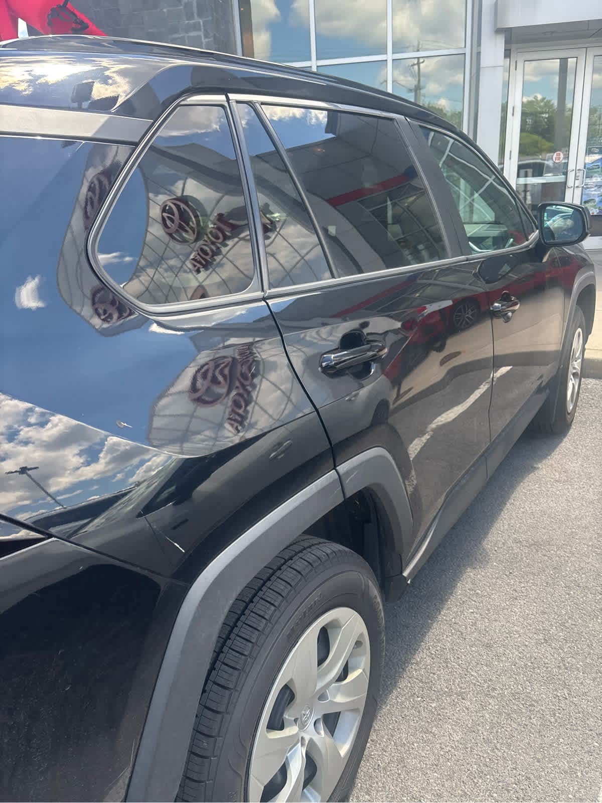 Used 2019 Toyota RAV4 LE w/ All Weather Liner Package AWD/4WD image 6