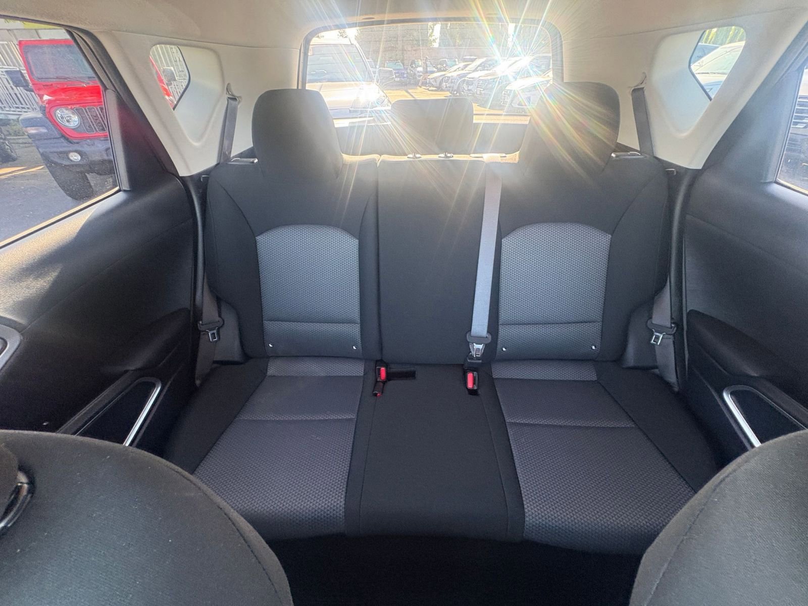Used 2025 Kia Soul LX w/ LX Technology Package FWD image 36
