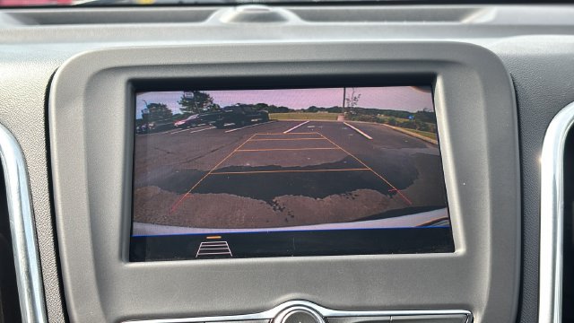 Used 2020 Chevrolet Equinox LT w/ Driver Convenience Package AWD/4WD image 23