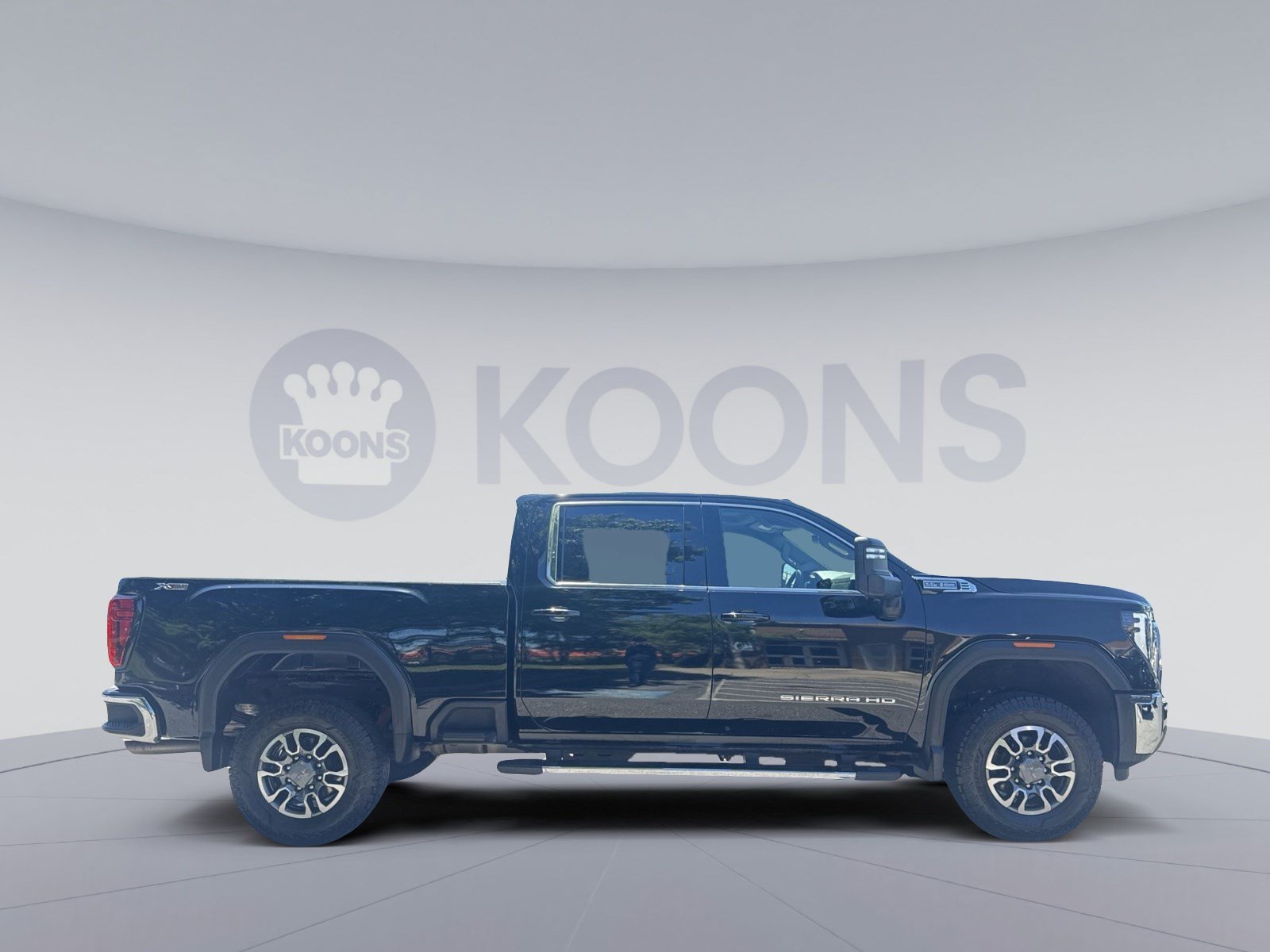 Used 2024 GMC Sierra 2500 SLE w/ SLE Value Package; AWD/4WD image 8