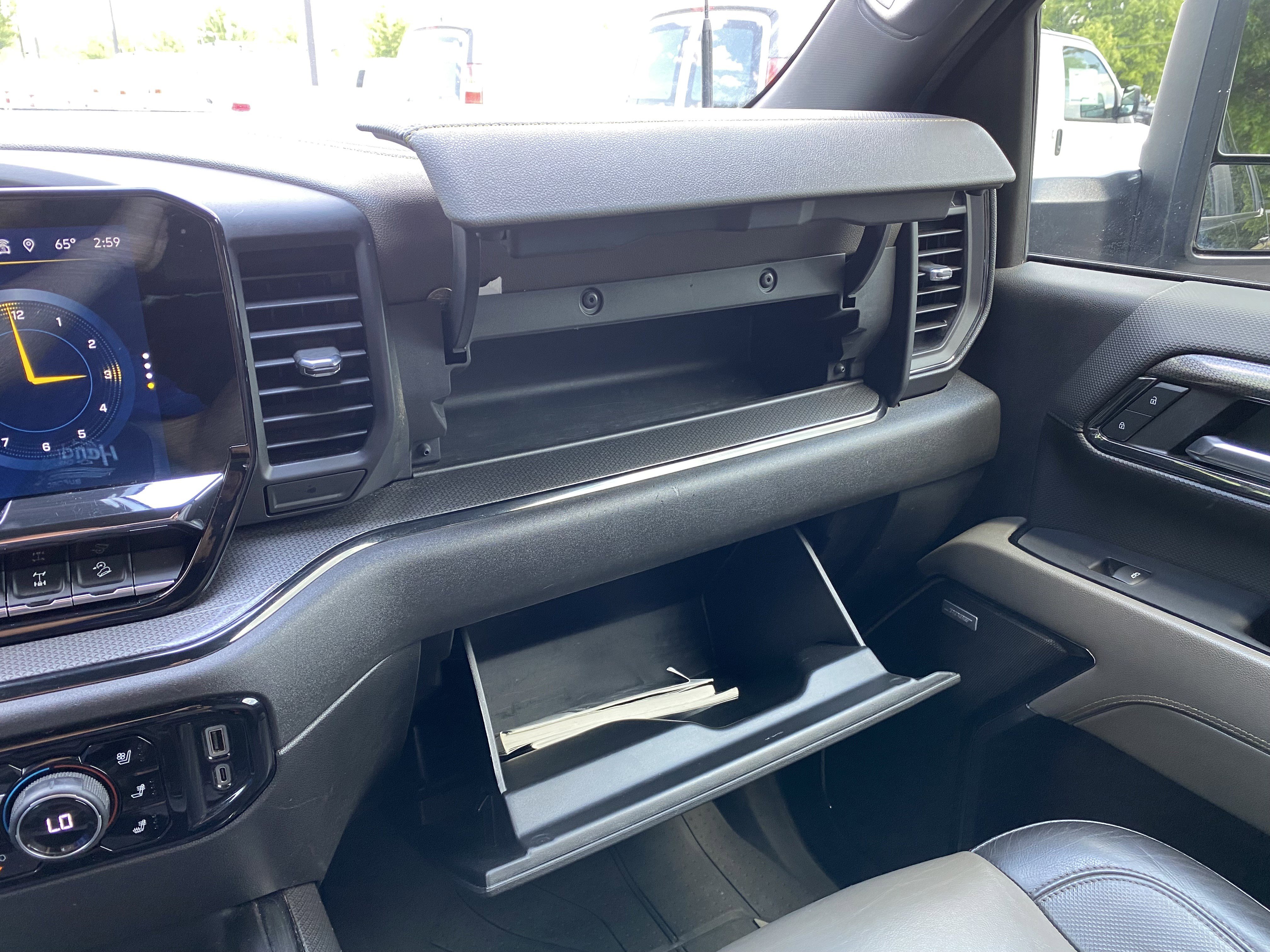 Used 2024 Chevrolet Silverado 2500 ZR2 w/ Technology Package AWD/4WD image 33