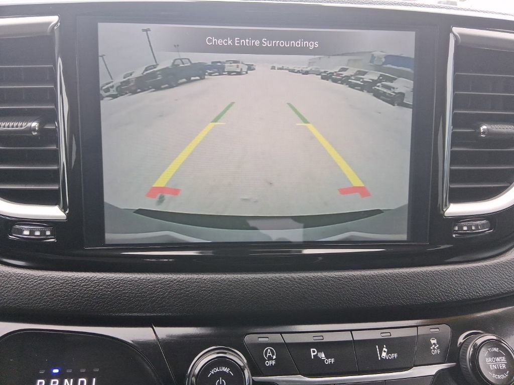 Used 2024 Chrysler Pacifica Touring-L image 28