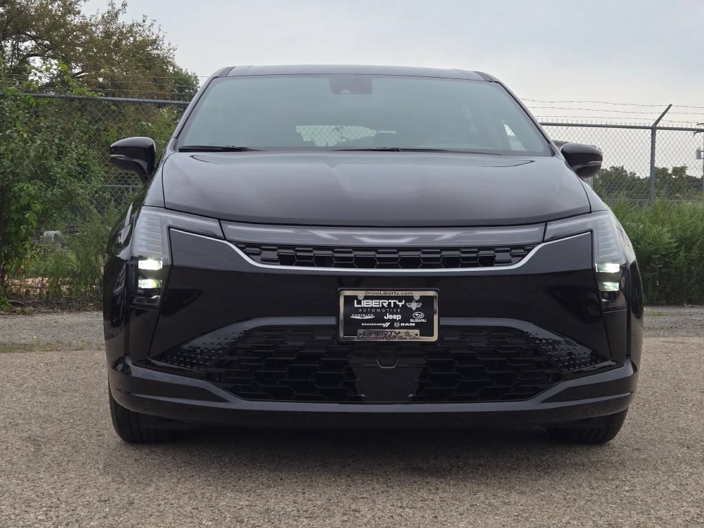 New 2027 Chrysler Pacifica Select FWD image 4