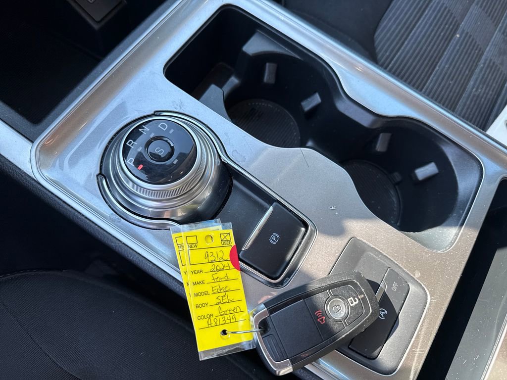 Used 2024 Ford Edge SEL w/ Cargo Accessory Package image 27