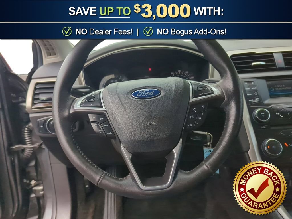 Used 2015 Ford Fusion SE w/ Equipment Group 202A FWD image 18