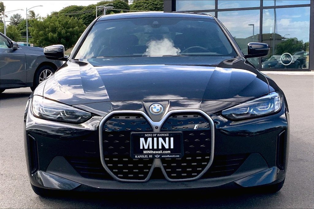 Used 2023 BMW i4 eDrive40 w/ Parking Assistance Package RWD image 3