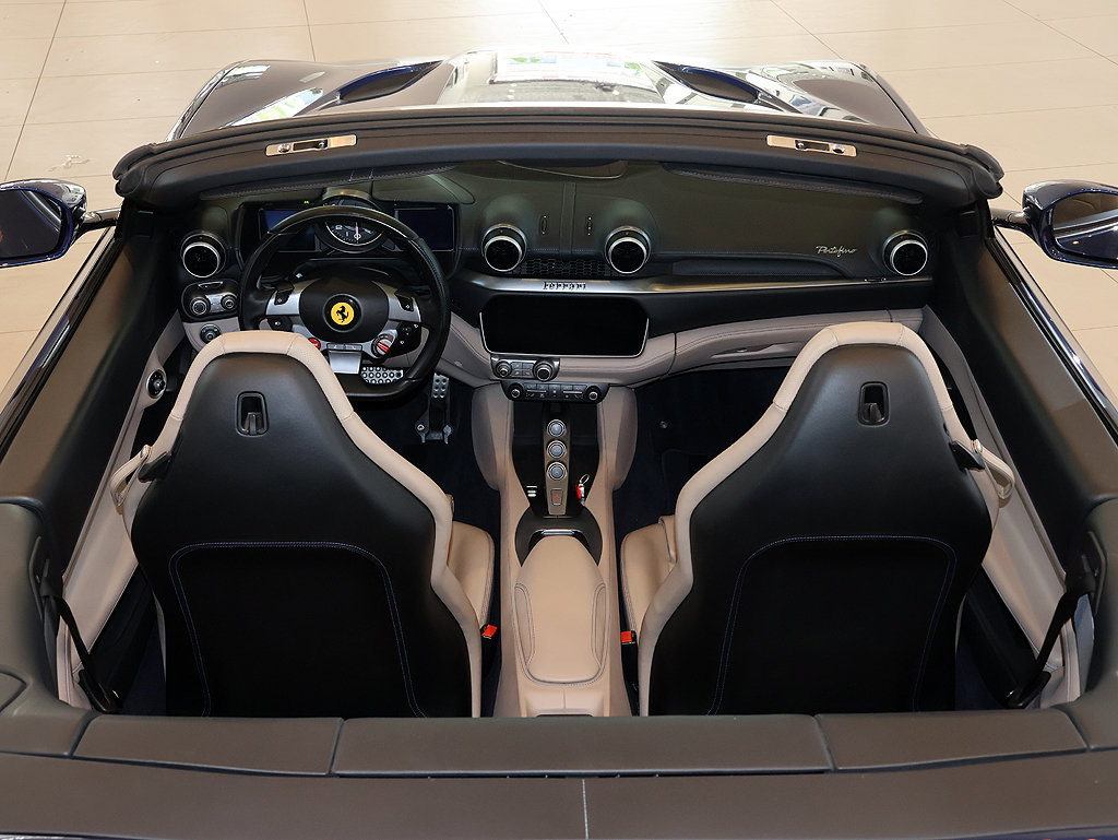 Certified 2019 Ferrari Portofino RWD image 52