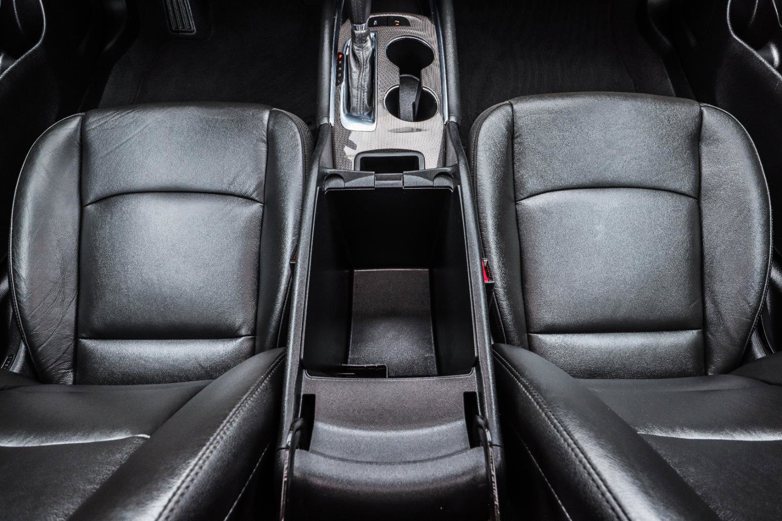 Used 2019 Chevrolet Malibu LT w/ Leather Package FWD image 30