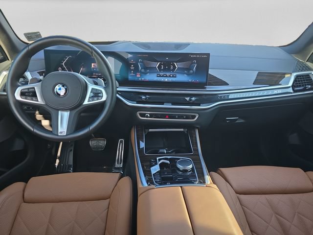 Used 2026 BMW X5 xDrive40i w/ M Sport Package AWD/4WD image 11