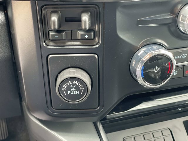 New 2026 Ford F350 Lariat RWD image 17