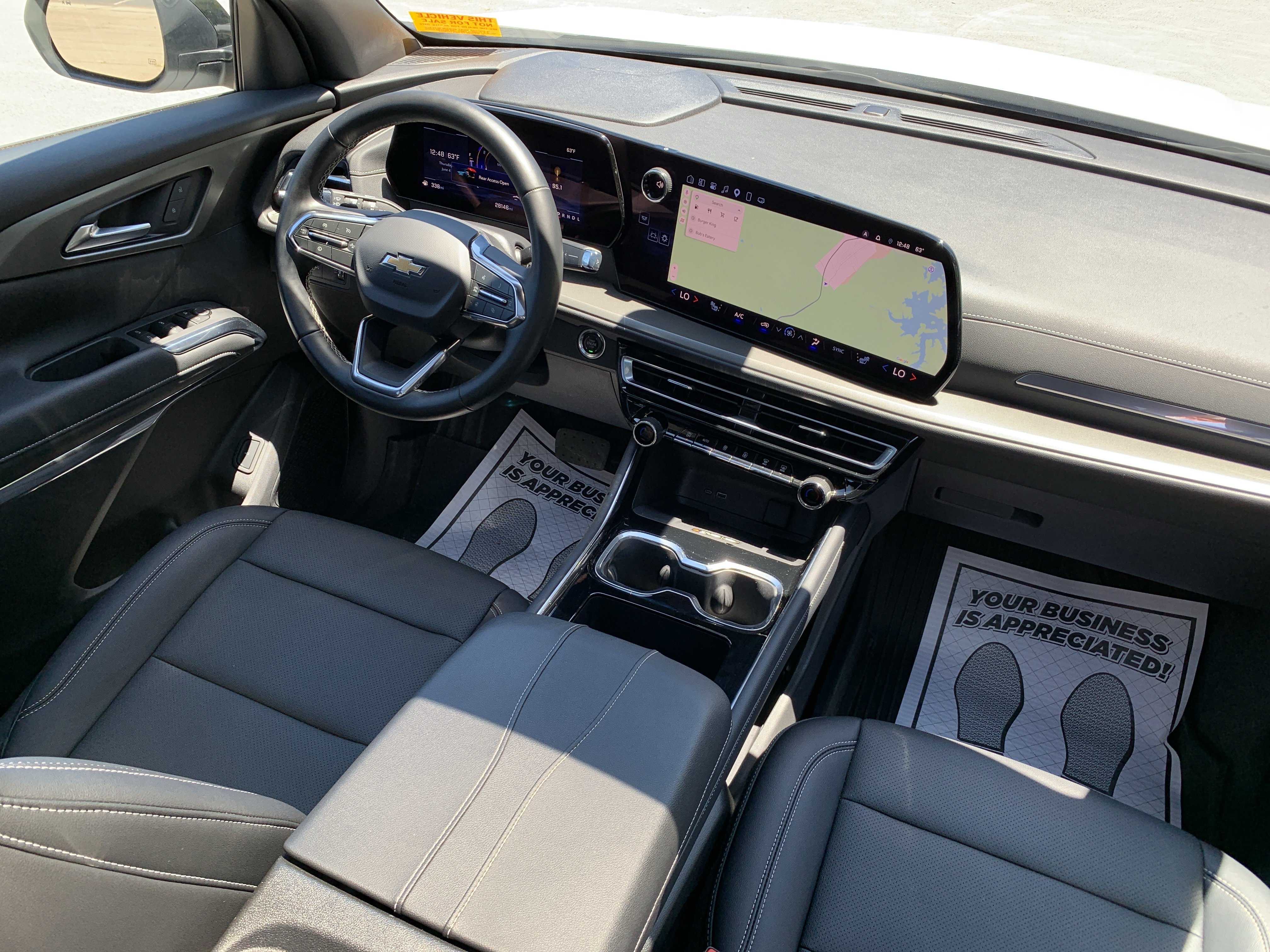 Used 2025 Chevrolet Traverse LT w/ Sun and Wheel Package FWD image 33