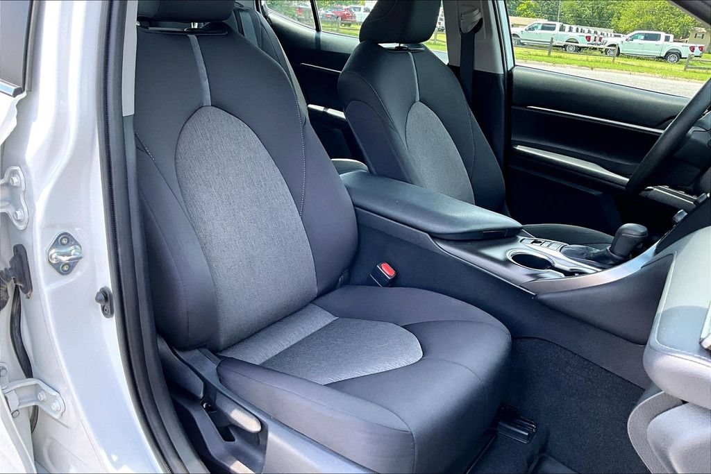 Used 2021 Toyota Camry LE w/ Protection Package (Q2) (TMS) FWD image 7