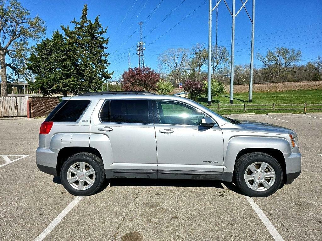 Used 2016 GMC Terrain SLE image 4