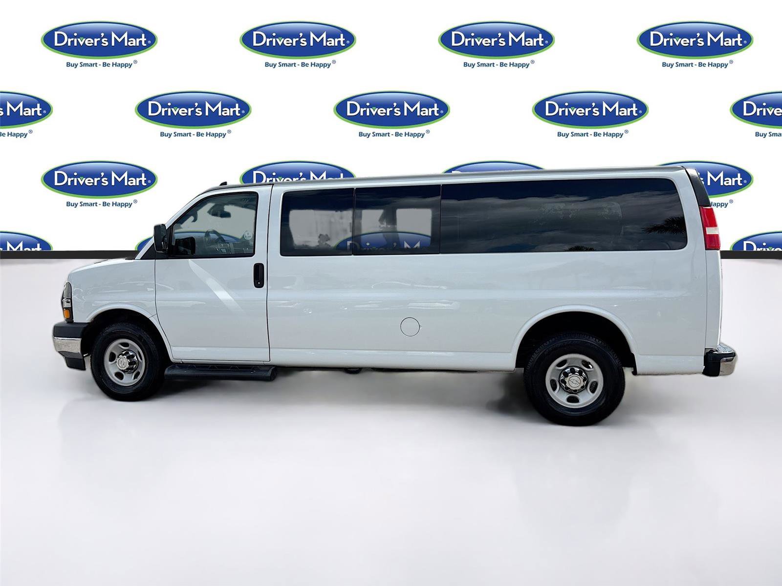 Used 2020 Chevrolet Express 3500 LT w/ LT Preferred Equipment Group image 4