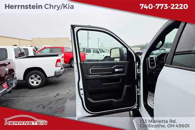 Used 2024 RAM 3500 Big Horn AWD/4WD image 14