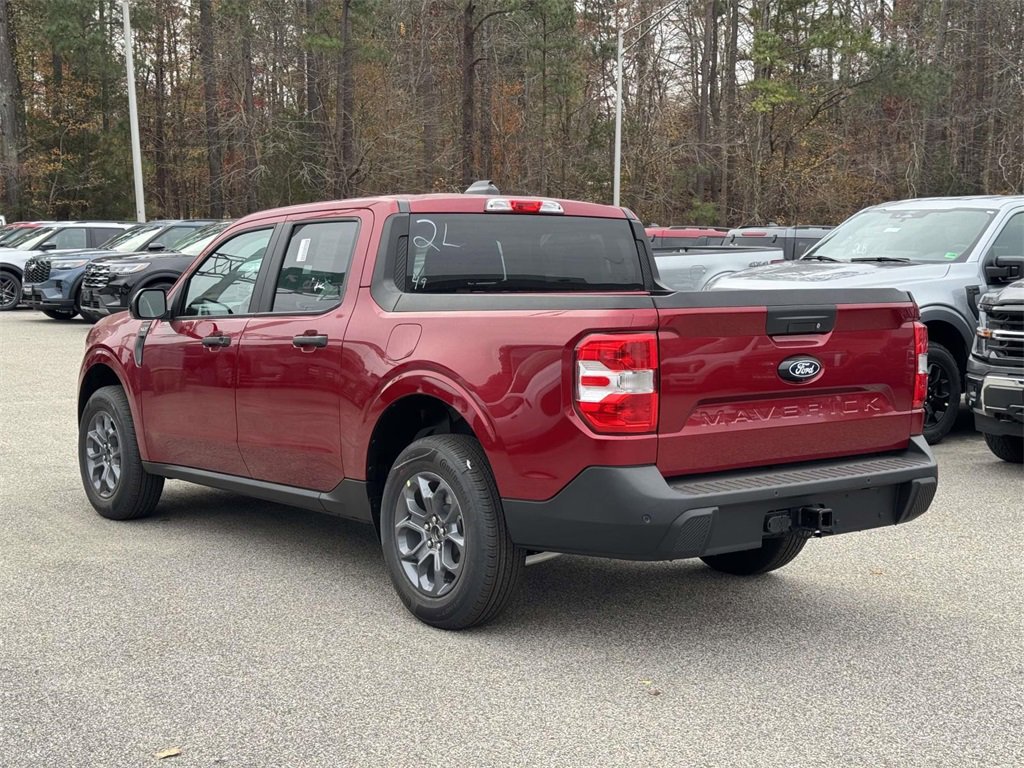 New 2025 Ford Maverick XLT w/ Equipment Group 301A image 21