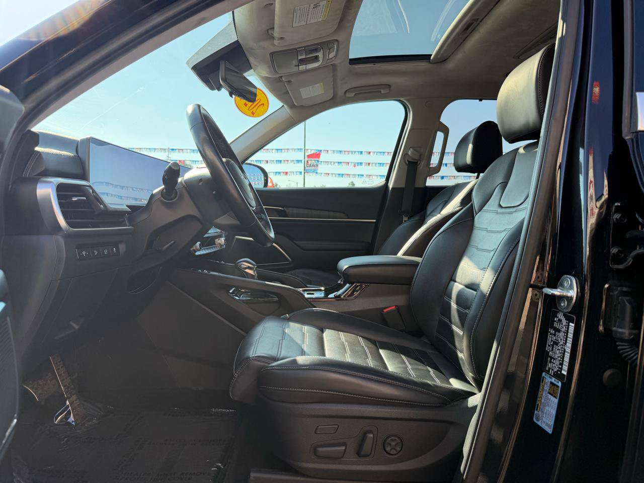 Used 2024 Kia Telluride SX Prestige w/ Towing Package AWD/4WD image 15
