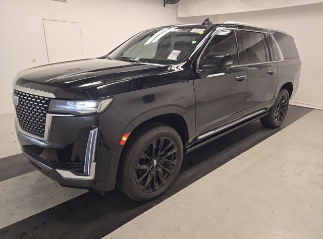 Used 2021 Cadillac Escalade ESV Premium Luxury w/ Driver Assist Tech Package AWD/4WD image 5