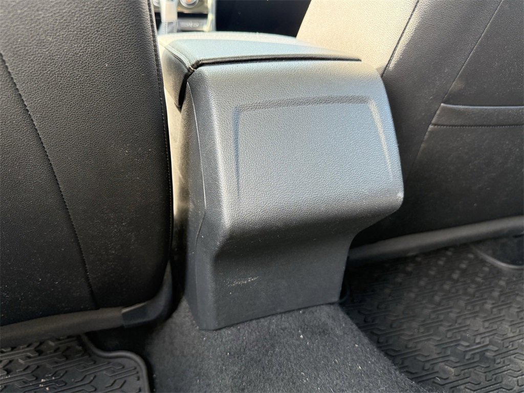 Used 2024 Volkswagen Jetta SE image 25