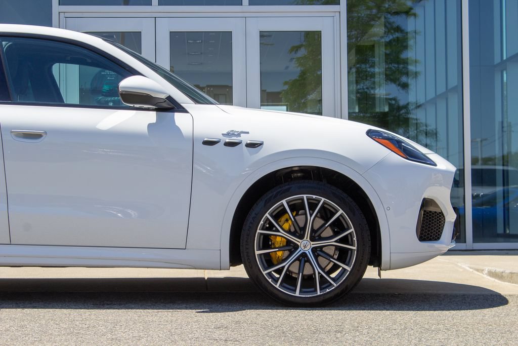 Used 2023 Maserati Grecale GT AWD/4WD image 5