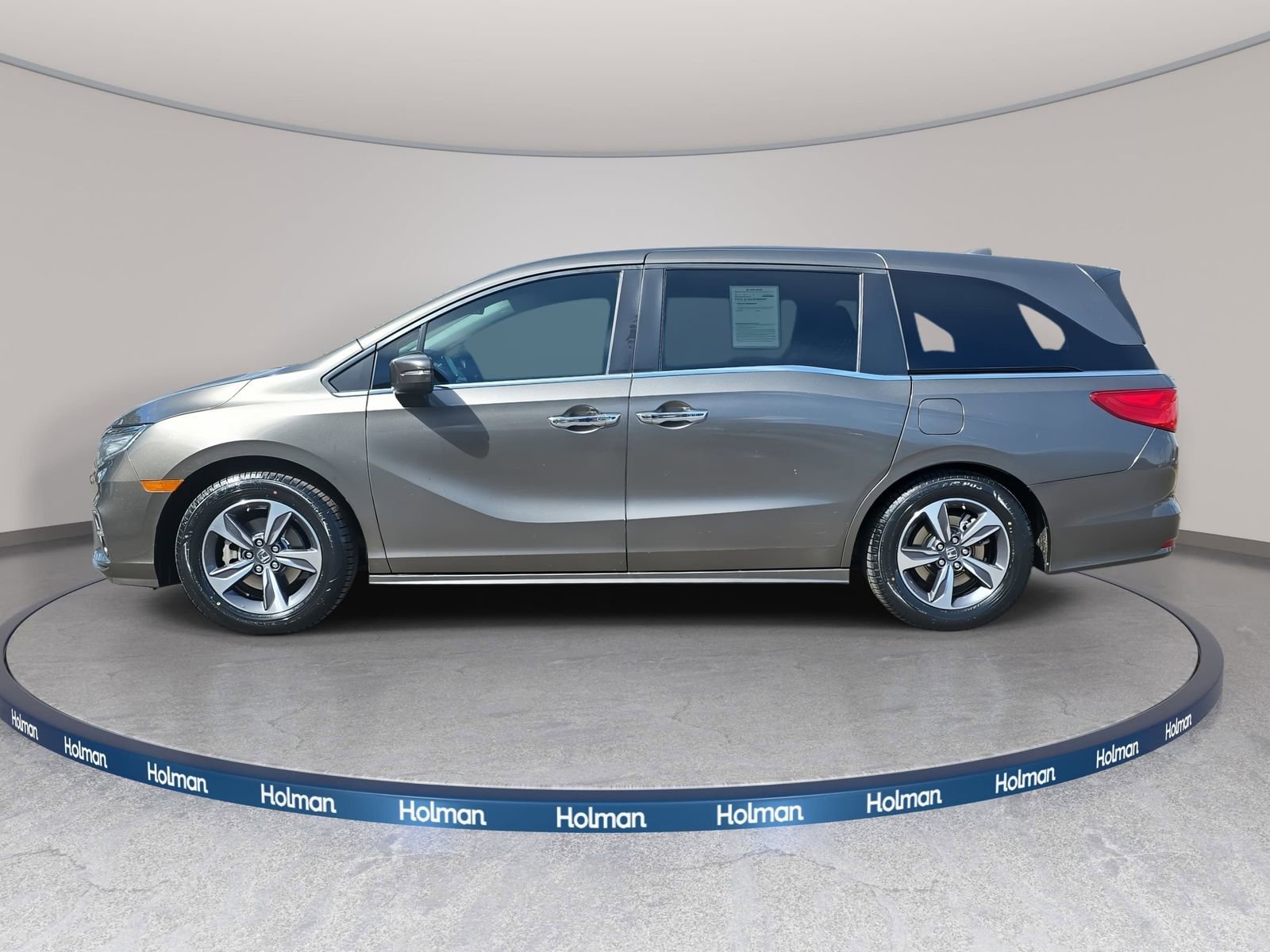 Used 2018 Honda Odyssey Touring image 4