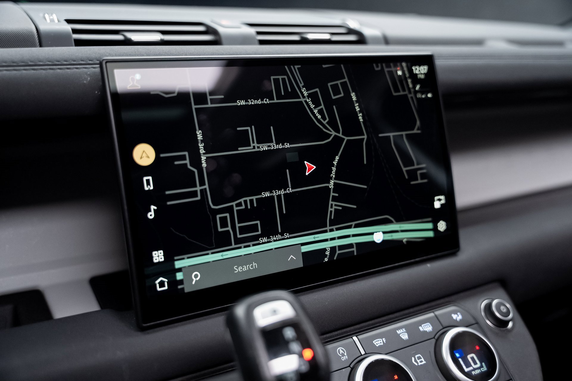 Used 2023 Land Rover Defender 130 SE image 50