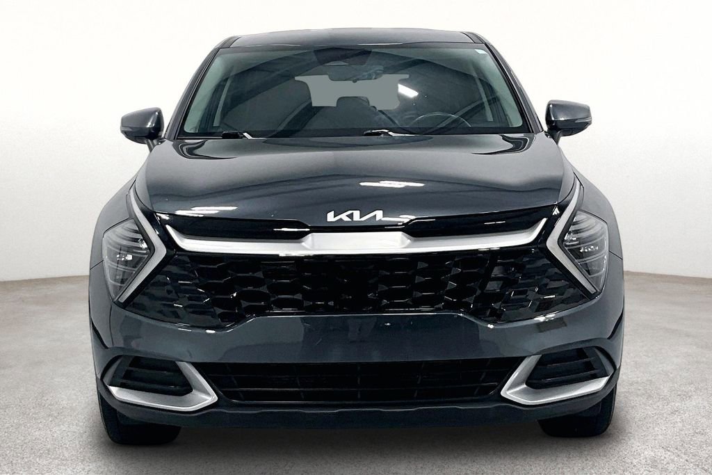 Used 2024 Kia Sportage EX image 3