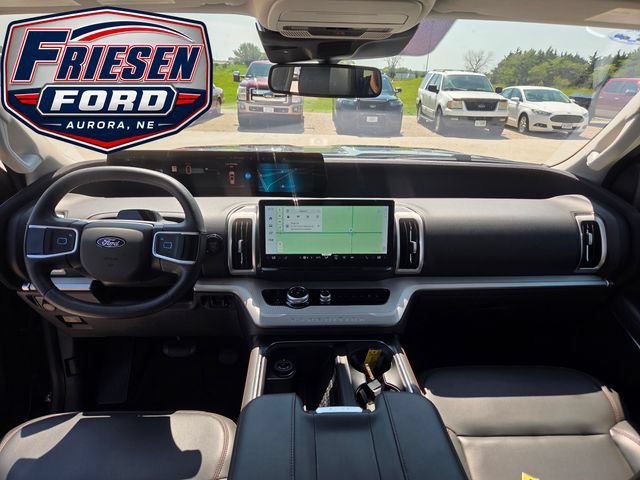 Used 2025 Ford Expedition Active AWD/4WD image 24