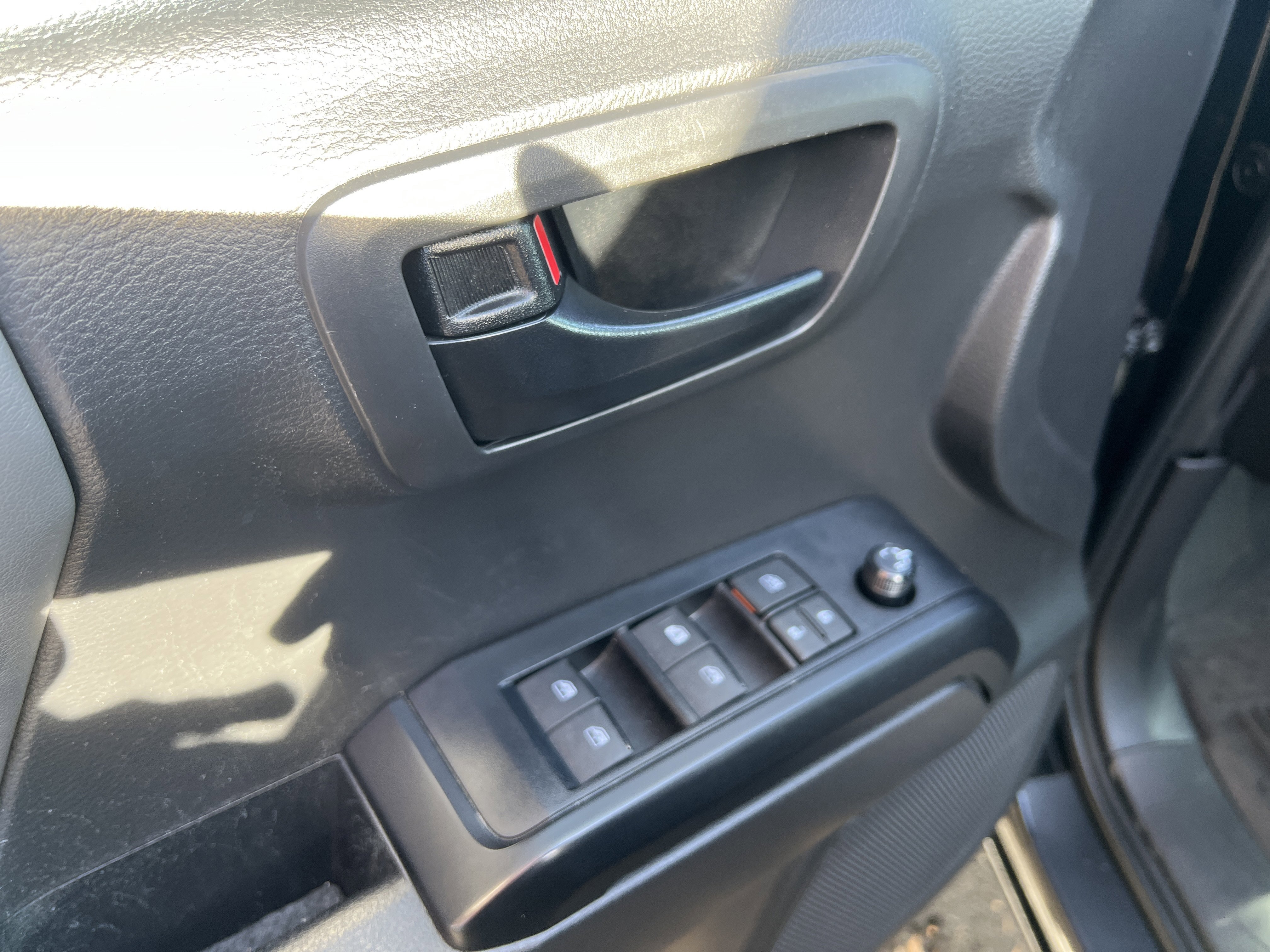 Used 2023 Toyota Tacoma SR image 15