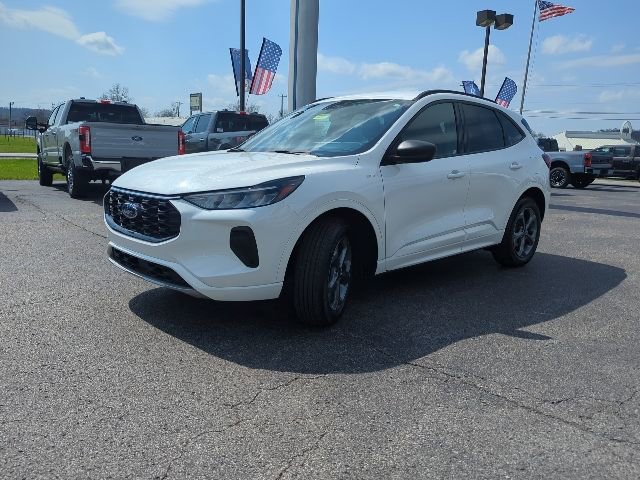 Used 2024 Ford Escape ST-Line w/ Tech Pack #1 image 4