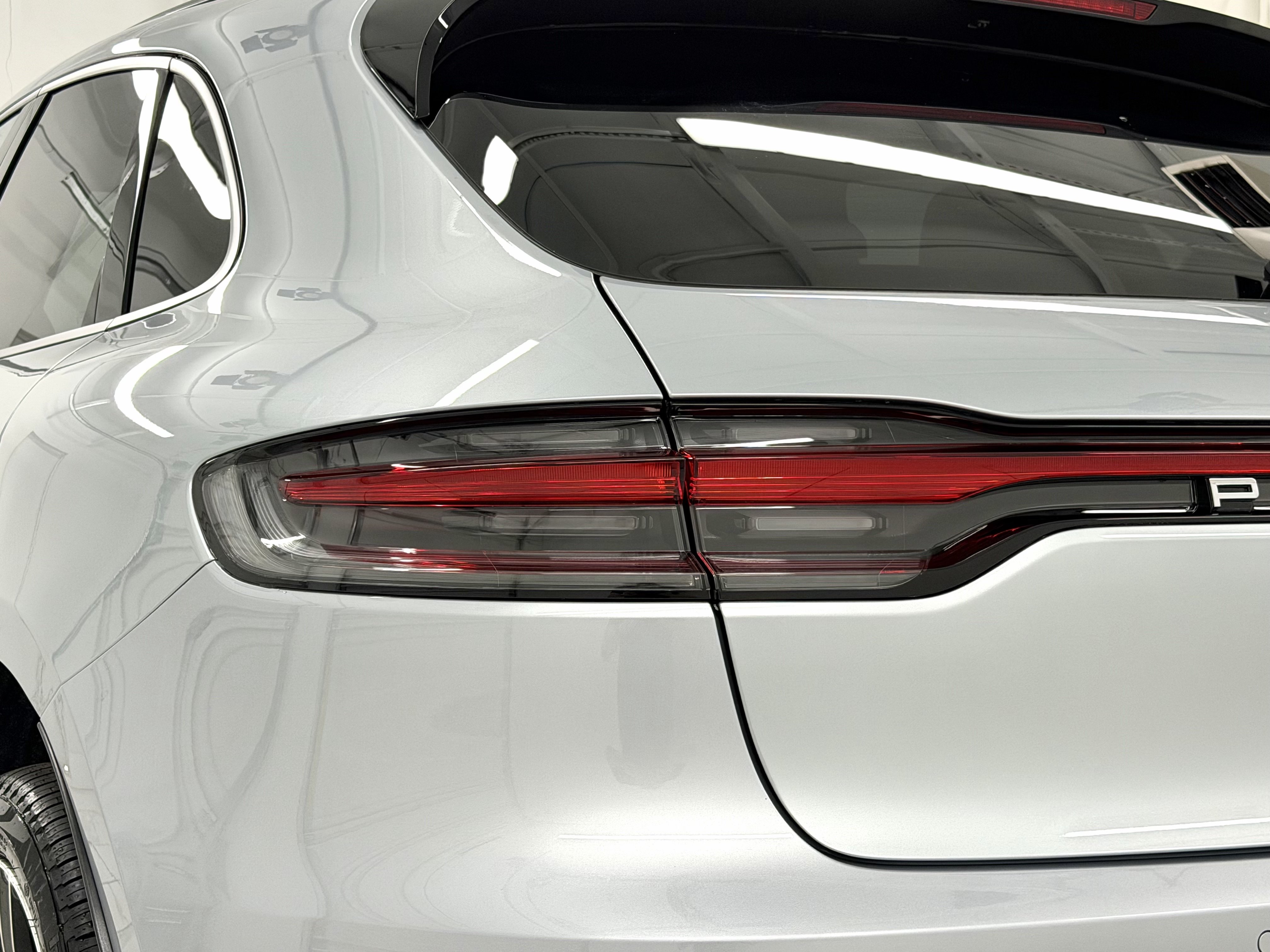 Certified 2026 Porsche Macan AWD/4WD image 18